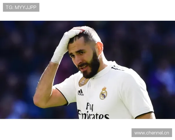 本泽马法国队缺席的原因解析：战术角色与体系适配性如何体现？