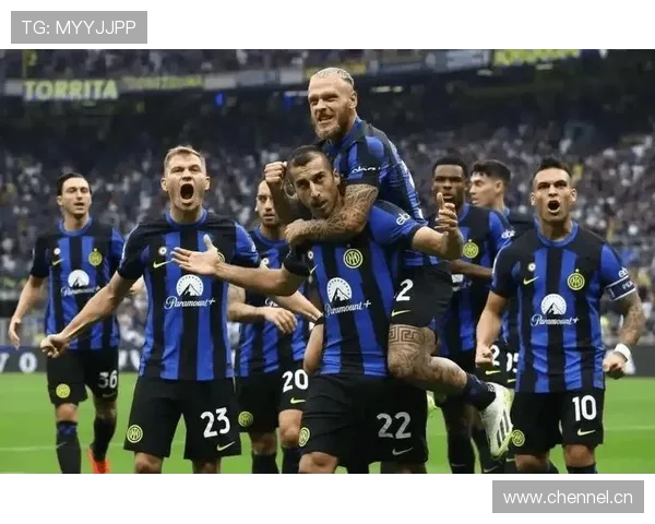 国际米兰防守依然稳固,但转换防守问题开始浮现,对关键比赛产生影响。 国际米兰防守依然稳固,但转换防守问题开始浮现,对关键比赛产生影响。