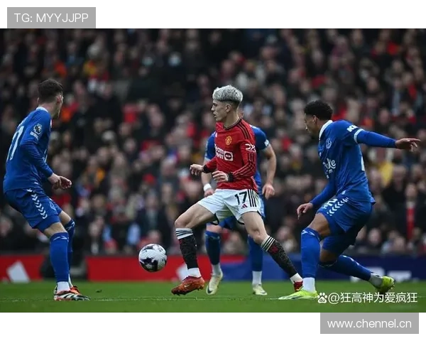 曼联表面呈现进步迹象,实则核心问题未解,赛季走势仍存隐忧 曼联表面呈现进步迹象,实则核心问题未解,赛季走势仍存隐忧