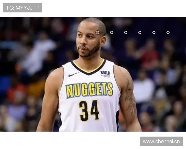 哈登拖鞋拎豆浆出门，门口那几辆车的价钱把我直接逼到怀疑人生