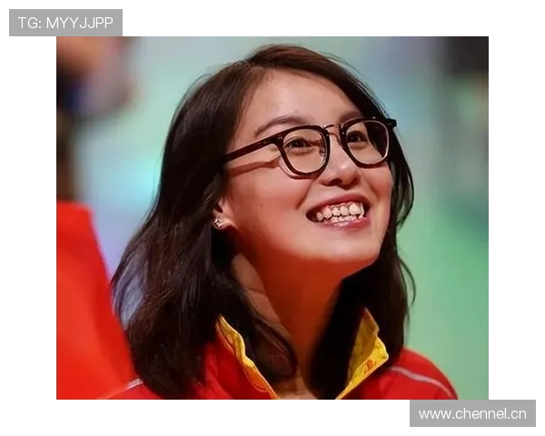 傅园慧逛街那只包让我怀疑她把奖牌都当零钱包揣着